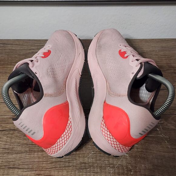 Under Armour HOVR Sonic 5 Women's Athletic Running Shoes Sneakers Size 8 Pink - Picture 5 of 9